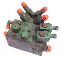 Valva Hidraulica  John Deere  AL155981