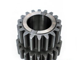 3382226M1 Pinion inversor 18/21