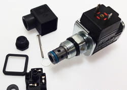 3908546M91 Electrovalva