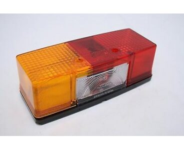 LAMPA SPATE DREAPTA DEUTZ FENDT JOHN DEERE MASSEY FERGUSON AL32070 3042086M2 04340703