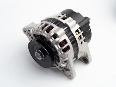 Alternator Bobcat 6678205