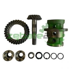 RE212899 John Deere Wałek atakujący koło talerzowe